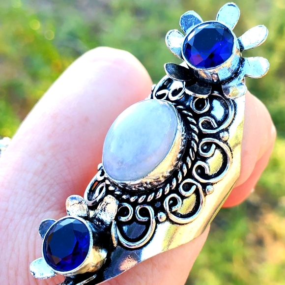 New Unique Rainbow Moonstone & London Blue Topaz 925 Silver Flowers Ring. - Picture 2 of 12